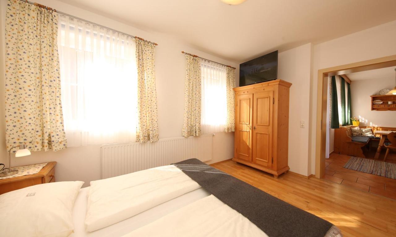 Bio-Bauernhof-Hotel Matlschweiger Lassing  Buitenkant foto