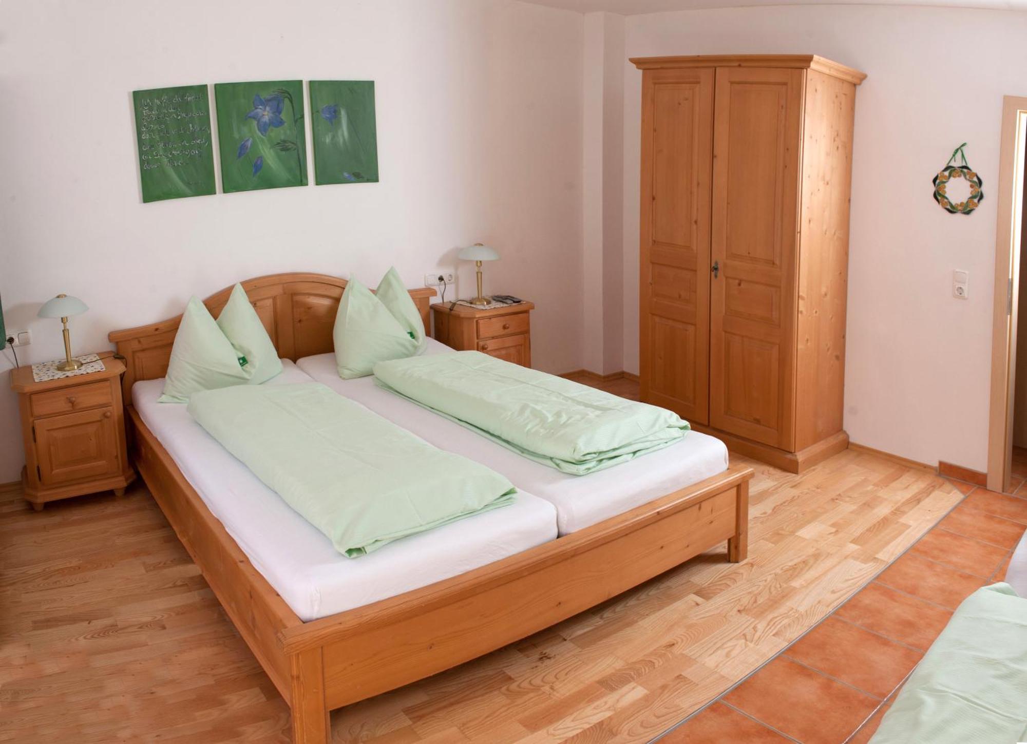 Bio-Bauernhof-Hotel Matlschweiger Lassing  Buitenkant foto